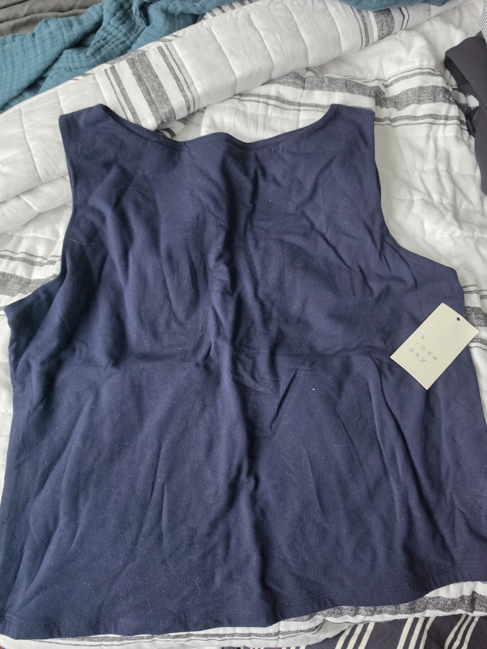 a new day Women's XL Navy High Neck Sleeveless Tank Top. Nwt